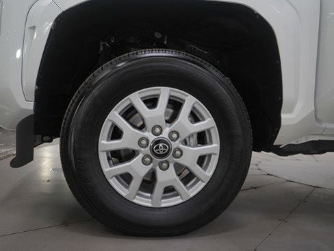 Used 2025 Toyota Tacoma SR image 30