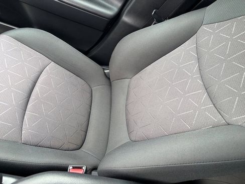 Used 2019 Toyota RAV4 XLE FWD image 24