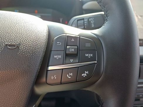 New 2025 Ford Maverick XLT w/ XLT Luxury Package image 18