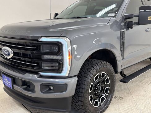 Certified 2025 Ford F250 Platinum w/ FX4 Off-Road Package AWD/4WD image 29