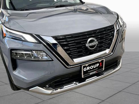 Certified 2022 Nissan Rogue Platinum w/ Head-Up Display Package FWD image 30