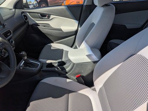 Used 2022 Hyundai Kona SE FWD image 14