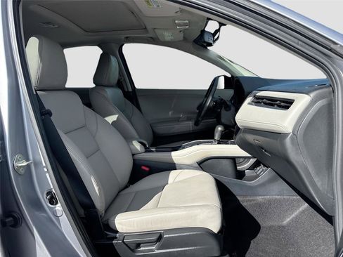 Certified 2017 Honda HR-V EX-L image 31