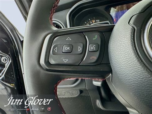 Used 2024 Jeep Gladiator Rubicon w/ Technology Group image 28