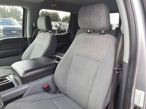 Certified 2022 Ford F150 XLT w/ Equipment Group 302A High image 18