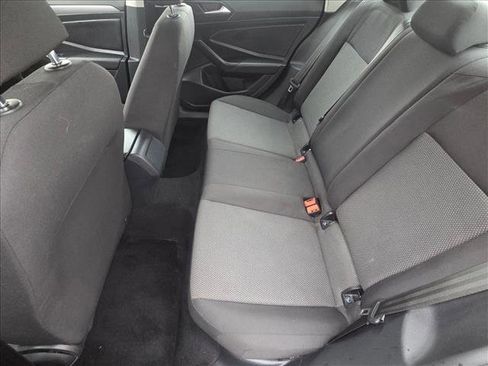 Used 2019 Volkswagen Jetta S image 17