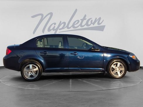 Used 2009 Chevrolet Cobalt LT w/ Preferred Equipment Group FWD image 9