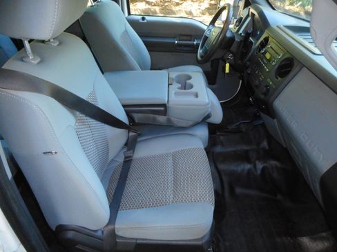 Used 2012 Ford F250 XL w/ PWR Equipment Group AWD/4WD image 27