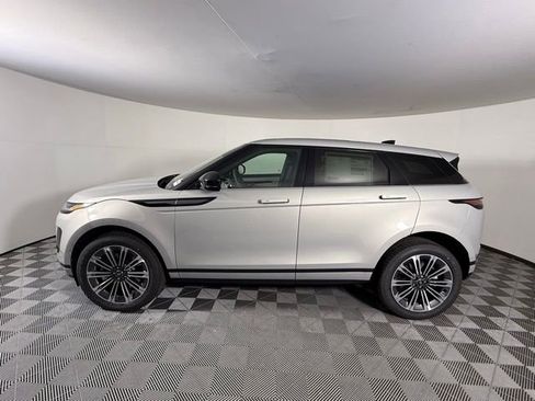 Used 2026 Land Rover Range Rover Evoque S image 4
