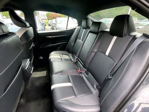 Used 2025 Toyota Camry SE FWD image 24
