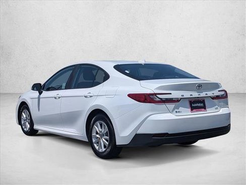 Used 2025 Toyota Camry LE FWD image 8