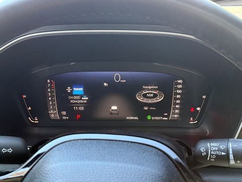 Used 2025 Honda Pilot Elite image 14