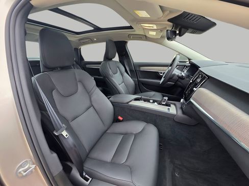 Used 2025 Volvo S90 B6 Plus w/ Protection Package Premier image 13