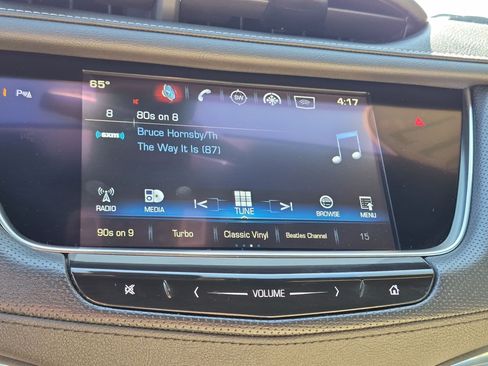 Used 2017 Cadillac XT5 Luxury w/ Driver Awareness Package AWD/4WD image 19