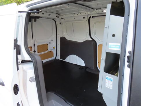 Used 2019 Ford Transit Connect XL FWD image 21