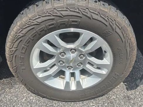 Used 2020 Chevrolet Tahoe LT AWD/4WD image 15