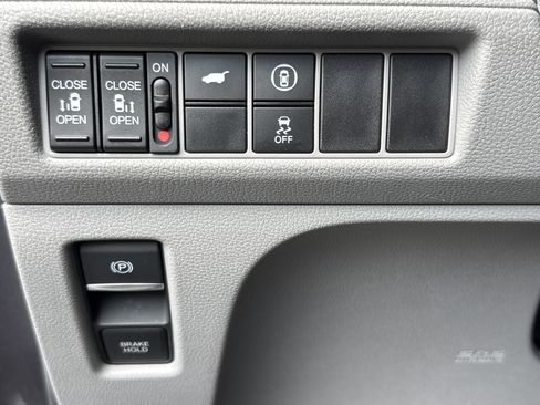 Used 2022 Honda Odyssey EX-L image 18