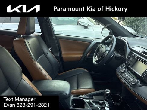 Used 2016 Toyota RAV4 SE image 5