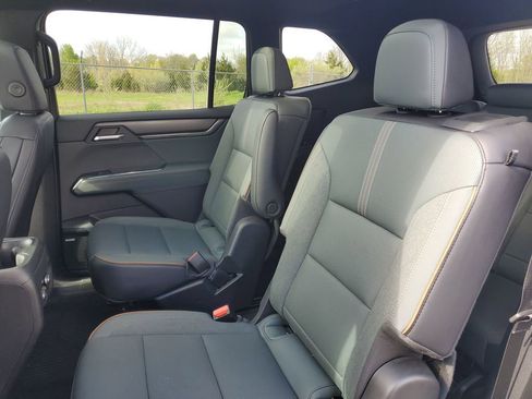 Certified 2024 GMC Acadia AT4 w/ Luxury Package AWD/4WD image 30
