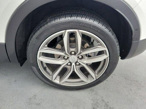 Certified 2022 Cadillac XT4 Sport w/ Enhanced Visibility Package image 9