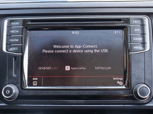 Used 2018 Volkswagen Jetta SE FWD image 27