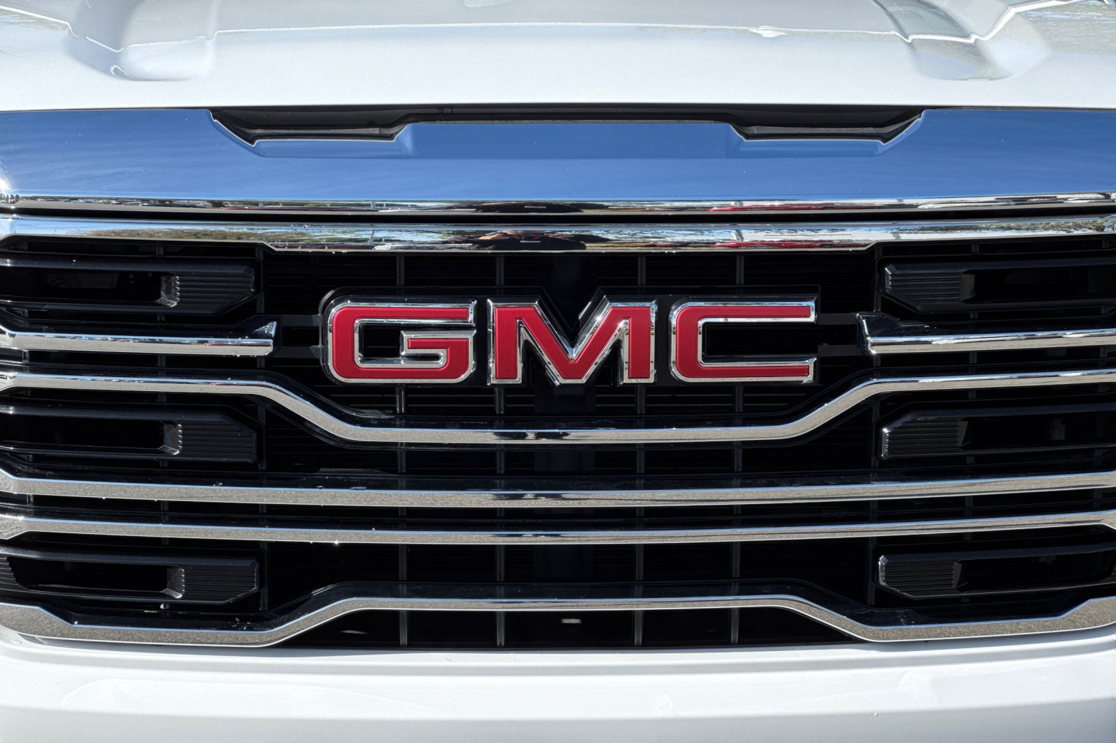 Used 2024 GMC Sierra 1500 SLT AWD/4WD image 46