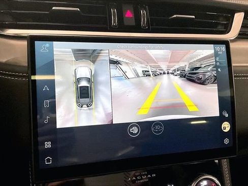 Certified 2024 Jaguar F-PACE R-Dynamic S image 23