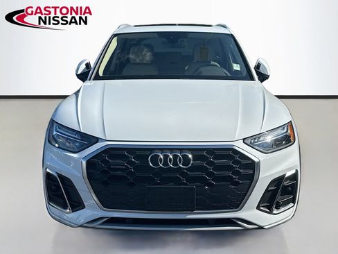 Used 2022 Audi Q5 2.0T Premium AWD/4WD image 2