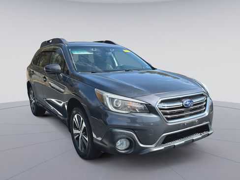 Used 2019 Subaru Outback 2.5i Limited w/ Popular Package #2 image 1