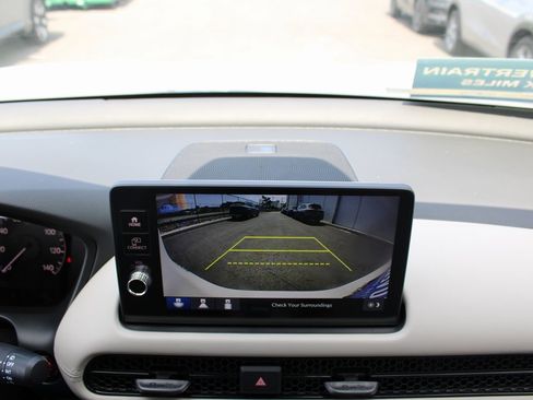 New 2026 Honda HR-V LX image 32