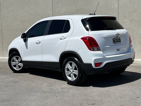Used 2020 Chevrolet Trax LS w/ Tint and Cruise Package FWD image 7