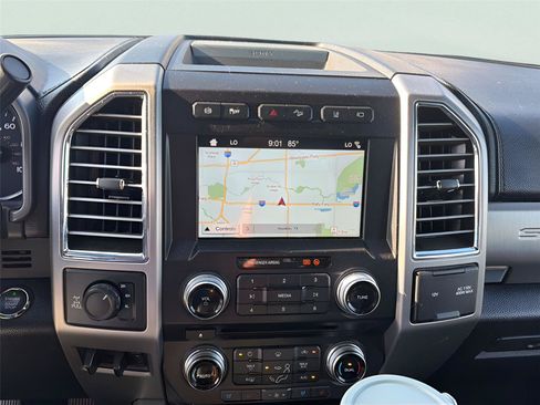 Used 2017 Ford F250 Platinum w/ Platinum Ultimate Package AWD/4WD image 5