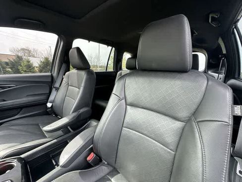 Used 2023 Honda Passport Elite image 17