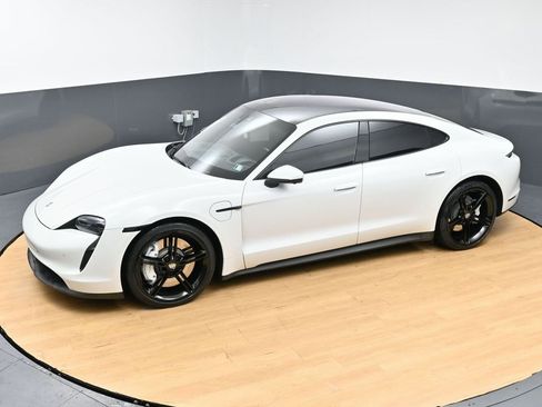 Used 2021 Porsche Taycan image 49