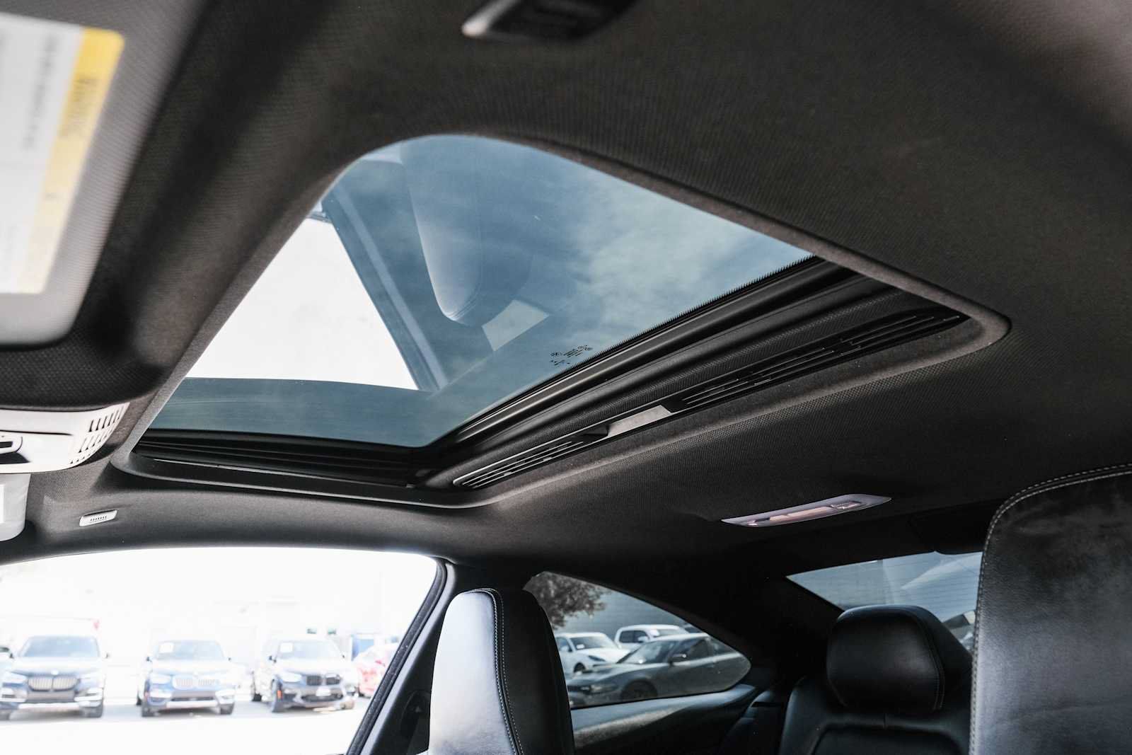 Used 2015 BMW M4 Coupe RWD image 36