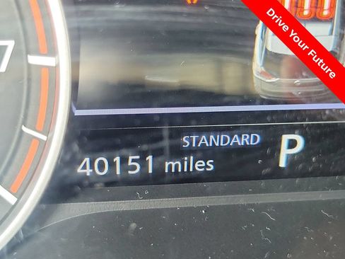 Certified 2023 Nissan Rogue SL w/ SL Premium Package FWD image 8
