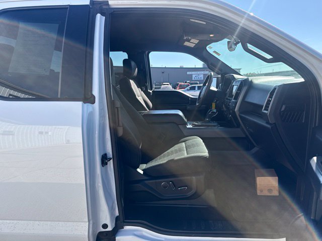 Used 2018 Ford F150 XLT w/ Equipment Group 302A Luxury AWD/4WD image 19