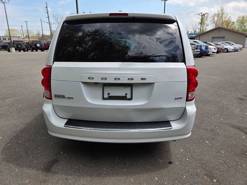Used 2020 Dodge Grand Caravan GT FWD image 5