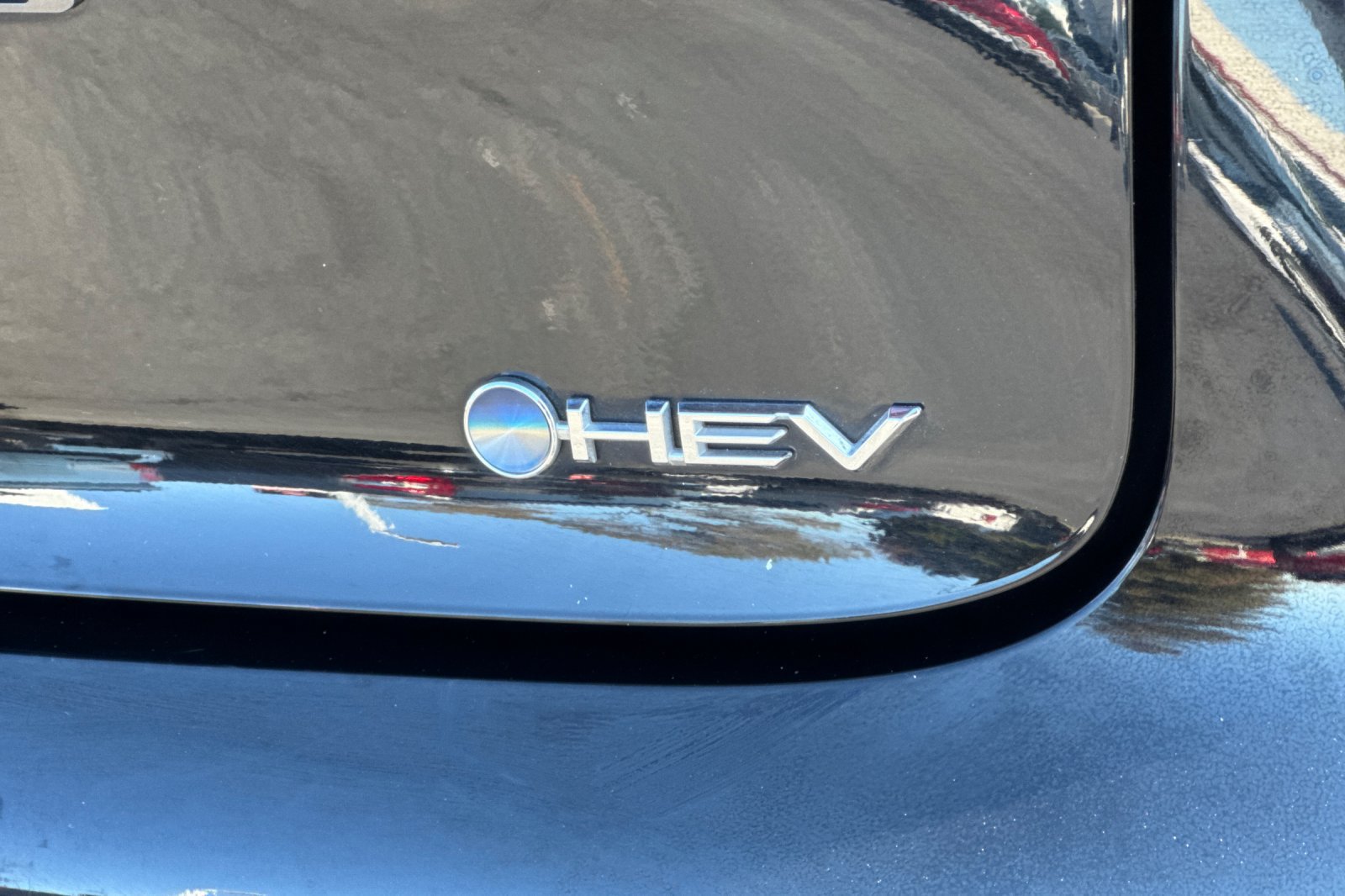 Used 2025 Toyota Prius LE FWD image 25