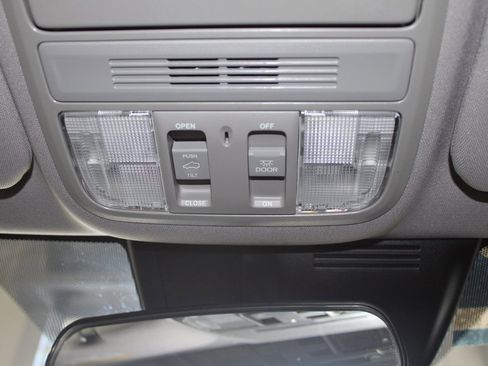 Used 2022 Honda CR-V EX image 34