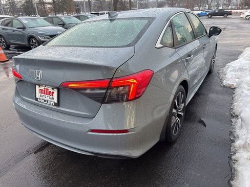 Used 2024 Honda Civic EX image 6