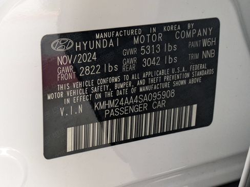 Certified 2025 Hyundai Ioniq 6 SE RWD image 37