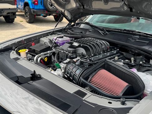 Used 2023 Dodge Challenger SRT Hellcat Redeye RWD image 5