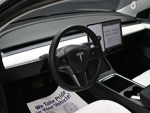 Used 2021 Tesla Model 3 Standard Range Plus RWD image 21