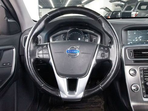 Used 2016 Volvo S60 T5 Cross Country Platinum AWD/4WD image 9