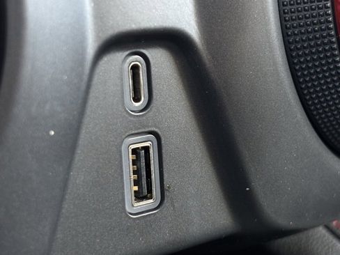 Used 2020 Chevrolet Blazer RS image 38