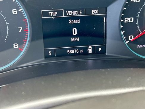 Used 2022 Chevrolet Malibu LT FWD image 12