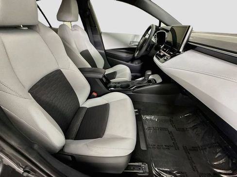 Certified 2026 Toyota Corolla SE FWD image 27