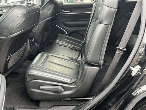 Used 2021 Jeep Grand Cherokee L Limited image 15