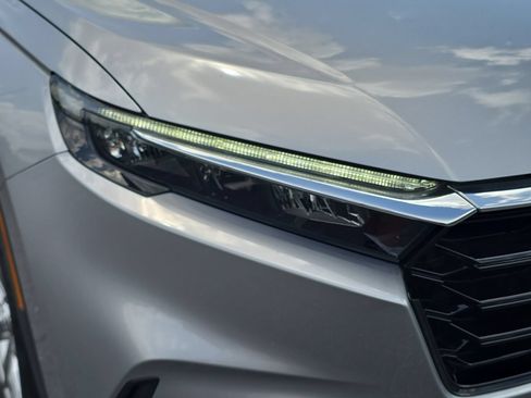 Certified 2024 Honda CR-V EX image 7